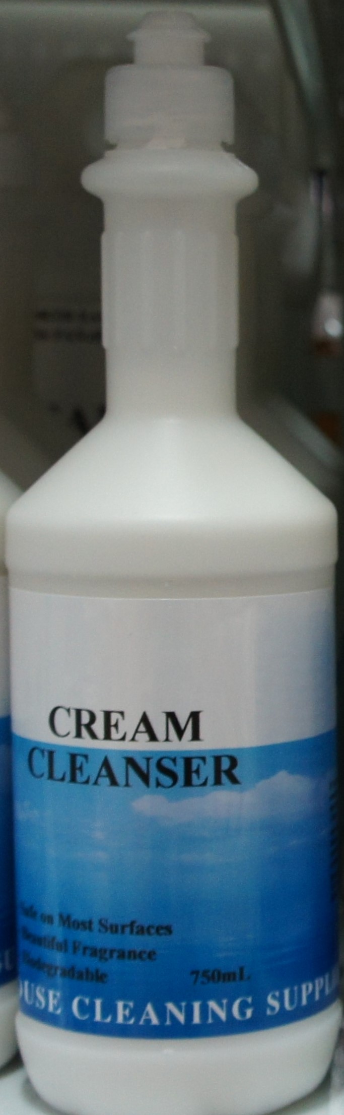 WHOUSE CREAM CLEANSER 750ML